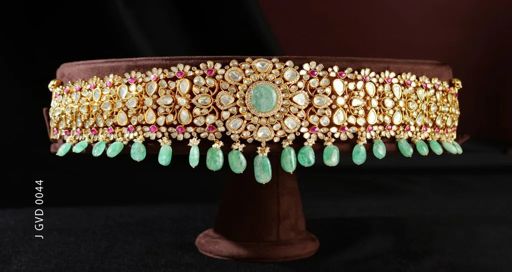 Beautiful uncut polki jewellery designs you should definitely invest in.